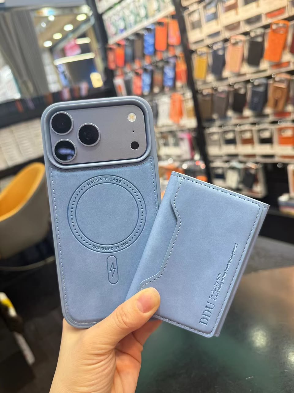 DDU MagSafe Leather Wallet Case + Card Holder
